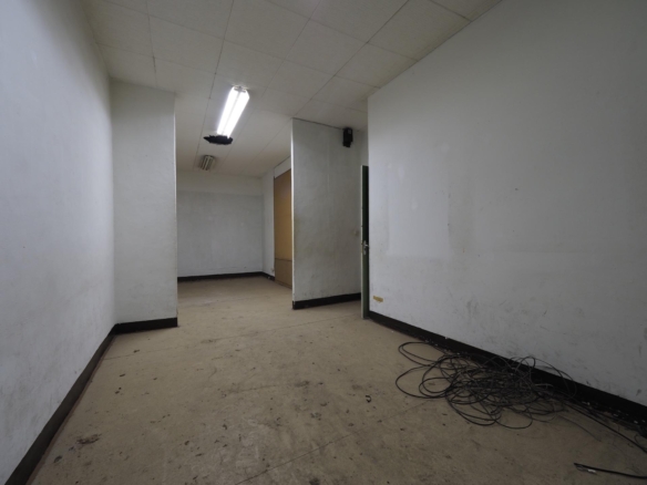 For sale Building with 0.00m2, in Olot