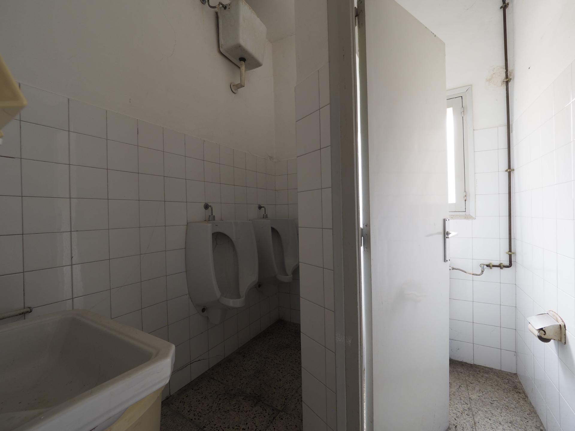 For sale Building with 0.00m2, in Olot