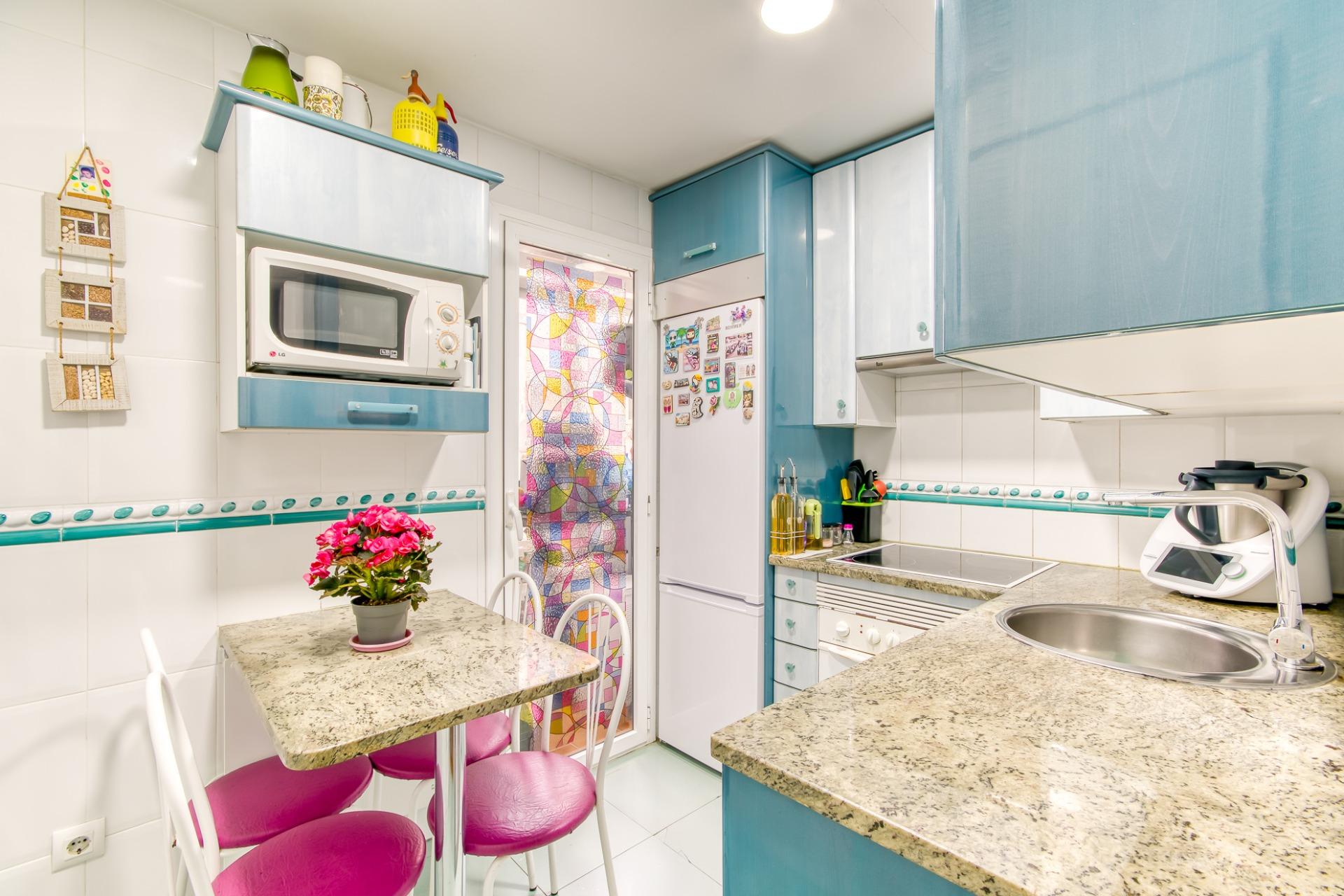 Se vende Ático de 75.00 m2 en Roses, zona Puig-Rom