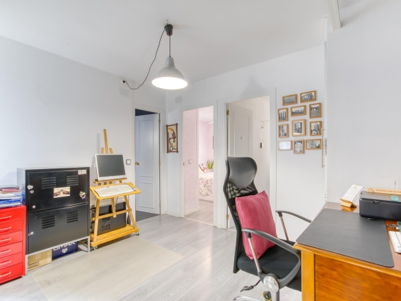 Se vende Ático de 75.00 m2 en Roses, zona Puig-Rom
