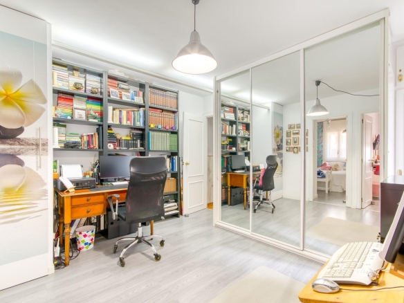 Se vende Ático de 75.00 m2 en Roses, zona Puig-Rom