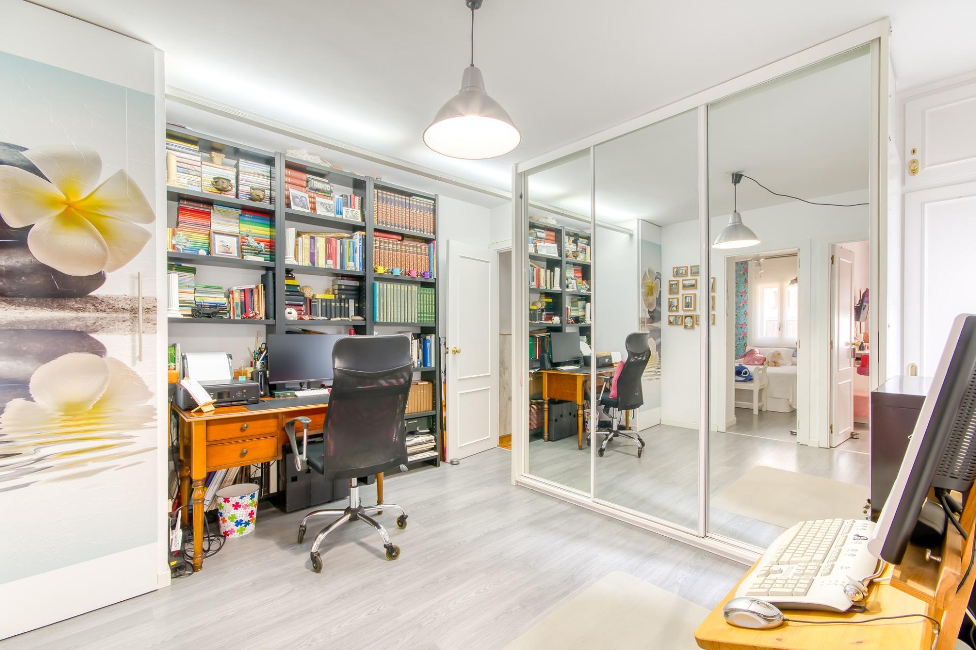 Se vende Ático de 75.00 m2 en Roses, zona Puig-Rom