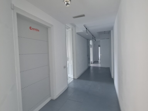 En alquiler Oficina de 260.00m2 en EIXAMPLE DRETA, Barcelona