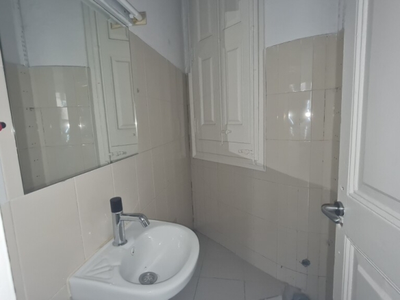 En alquiler Oficina de 260.00m2 en EIXAMPLE DRETA, Barcelona