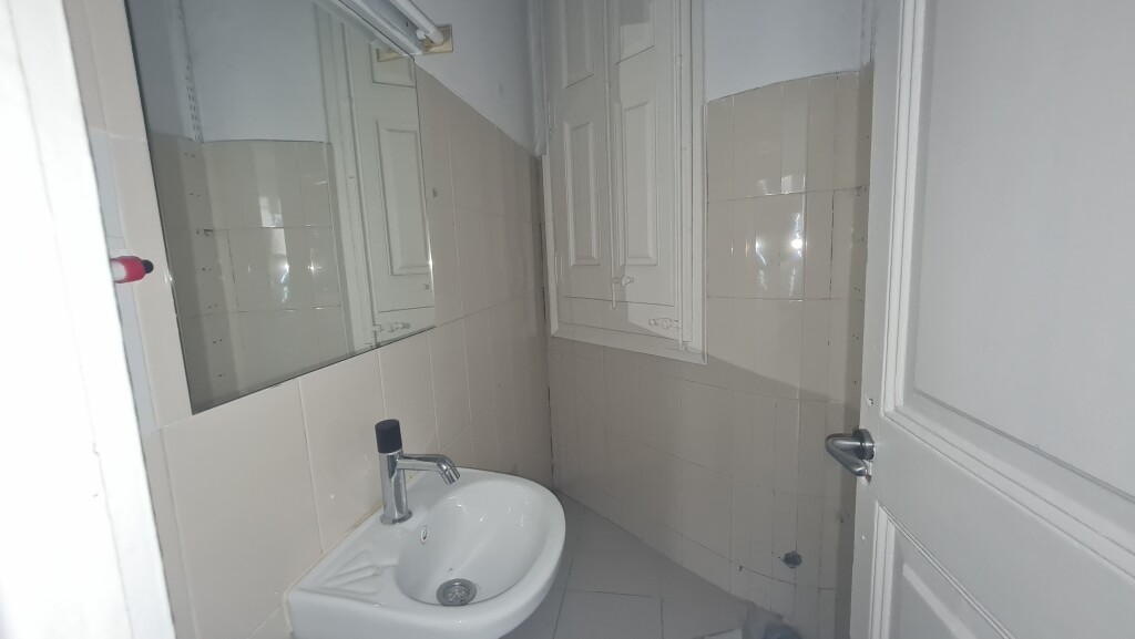 po-1236793-imagen-1-21 En alquiler Oficina de 260.00m2 en EIXAMPLE DRETA, Barcelona