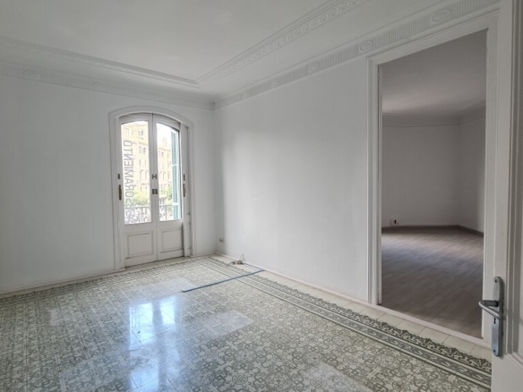 En alquiler Oficina de 260.00m2 en EIXAMPLE DRETA, Barcelona