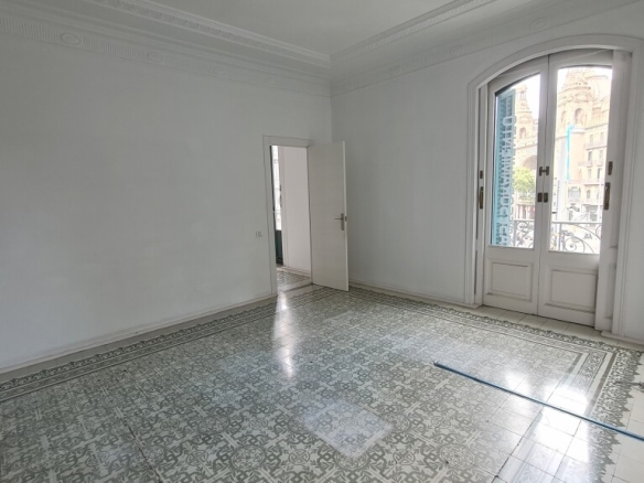 En alquiler Oficina de 260.00m2 en EIXAMPLE DRETA, Barcelona