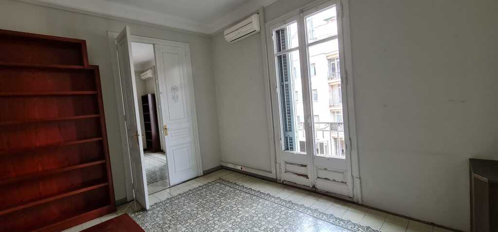 For rent Office with 319.00m2 in EIXAMPLE DRETA, Barcelona