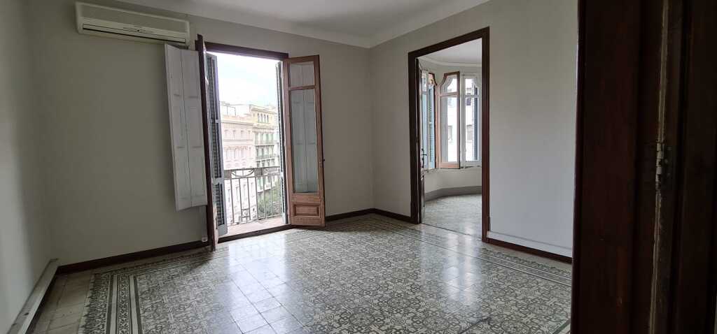 For rent Office with 319.00m2 in EIXAMPLE DRETA, Barcelona