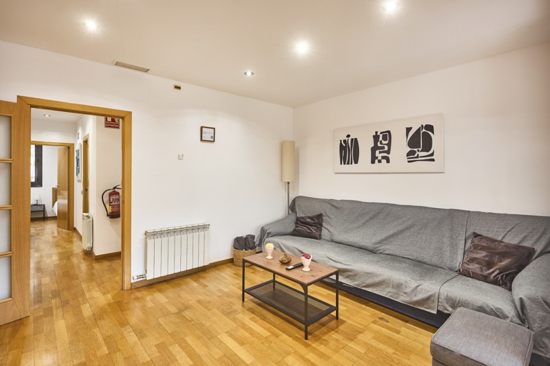 En venta adosada de 290.00m2 en con VUT, Sant Feliu De Llobregat