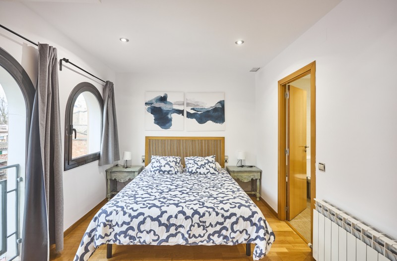 En venta adosada de 290.00m2 en con VUT, Sant Feliu De Llobregat