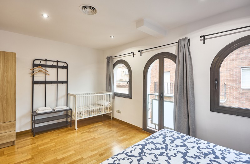 En venta adosada de 290.00m2 en con VUT, Sant Feliu De Llobregat