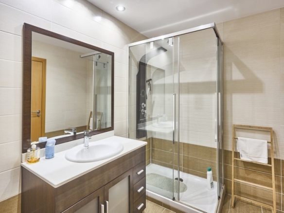 En venta adosada de 290.00m2 en con VUT, Sant Feliu De Llobregat