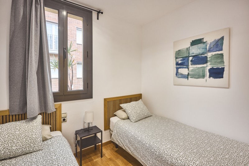 En venta adosada de 290.00m2 en con VUT, Sant Feliu De Llobregat