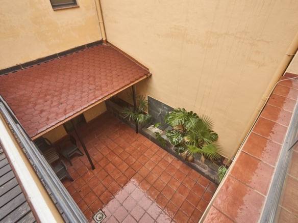 En venta adosada de 290.00m2 en con VUT, Sant Feliu De Llobregat