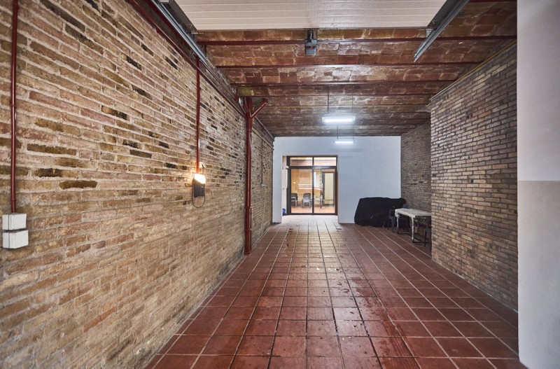En venta adosada de 290.00m2 en con VUT, Sant Feliu De Llobregat