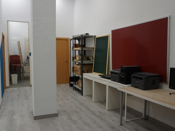 En alquiler Local comercial de 177.00m2 en EIXAMPLE DRETA, Barcelona