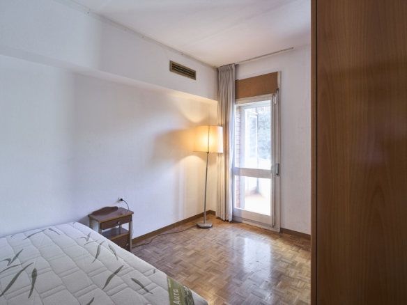 For sale Flat with 125.98m2 in EIXAMPLE ESQUERRA, Barcelona