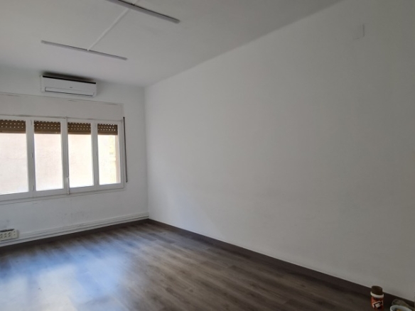 For rent Office with 75.00m2 in , Barcelona