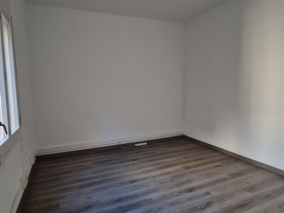 For rent Office with 75.00m2 in , Barcelona