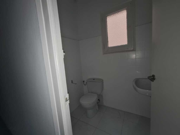 For rent Office with 75.00m2 in , Barcelona