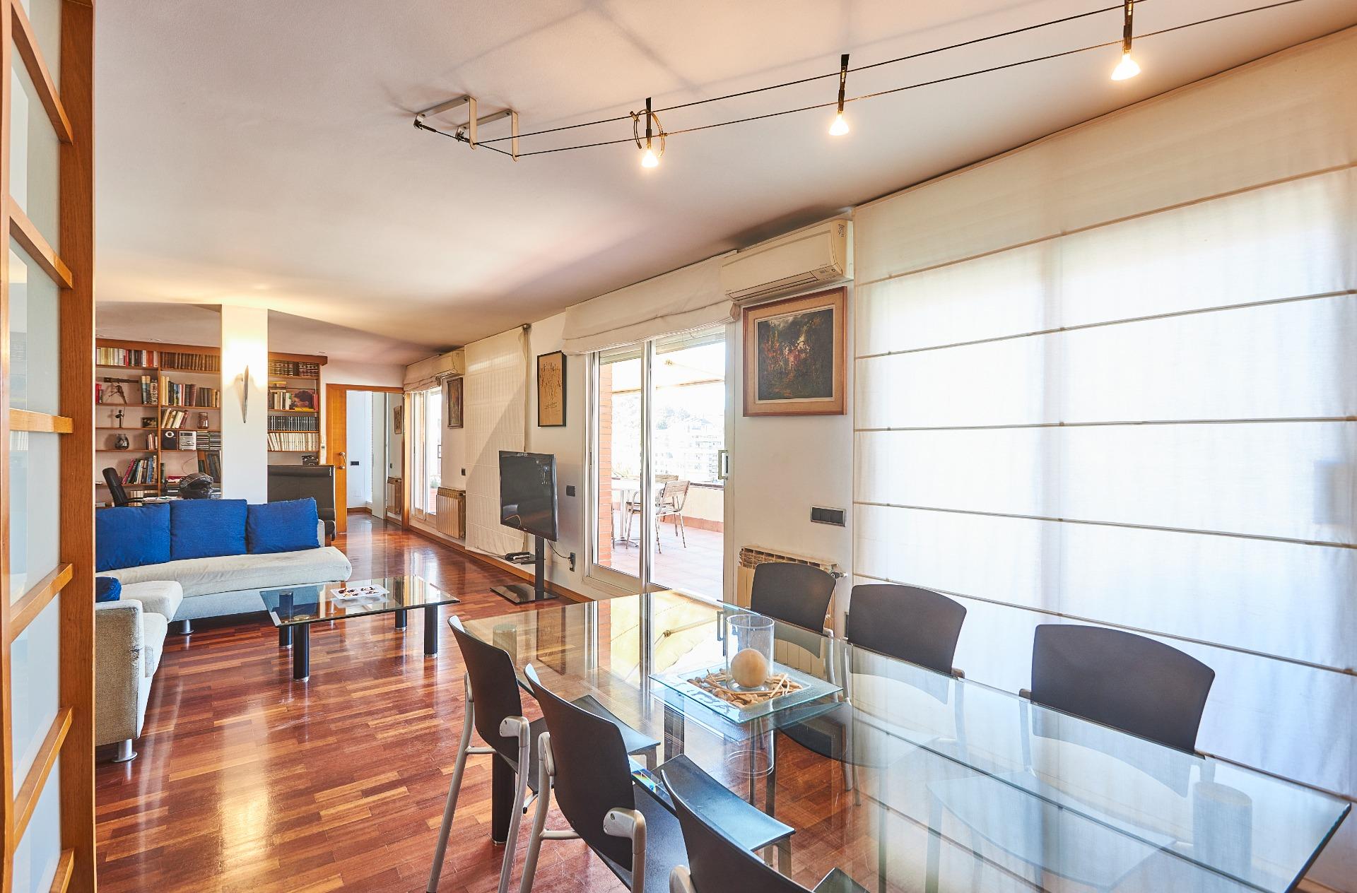 En venda Pis amb 147.00m2, a Barcelona, zona Vallcarca i els Penitents