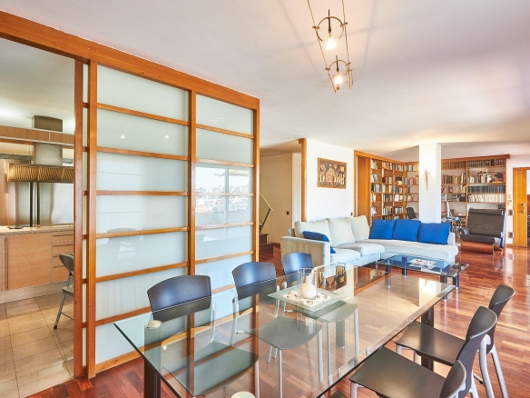 En venda Pis amb 147.00m2, a Barcelona, zona Vallcarca i els Penitents