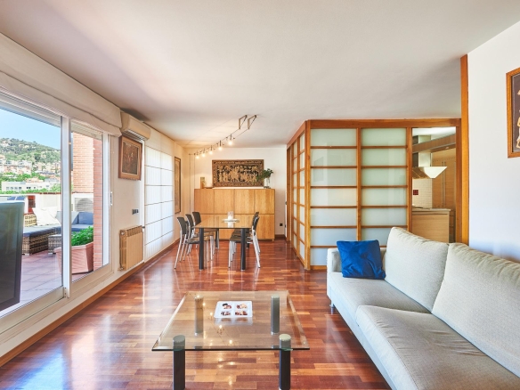 En venda Pis amb 147.00m2, a Barcelona, zona Vallcarca i els Penitents