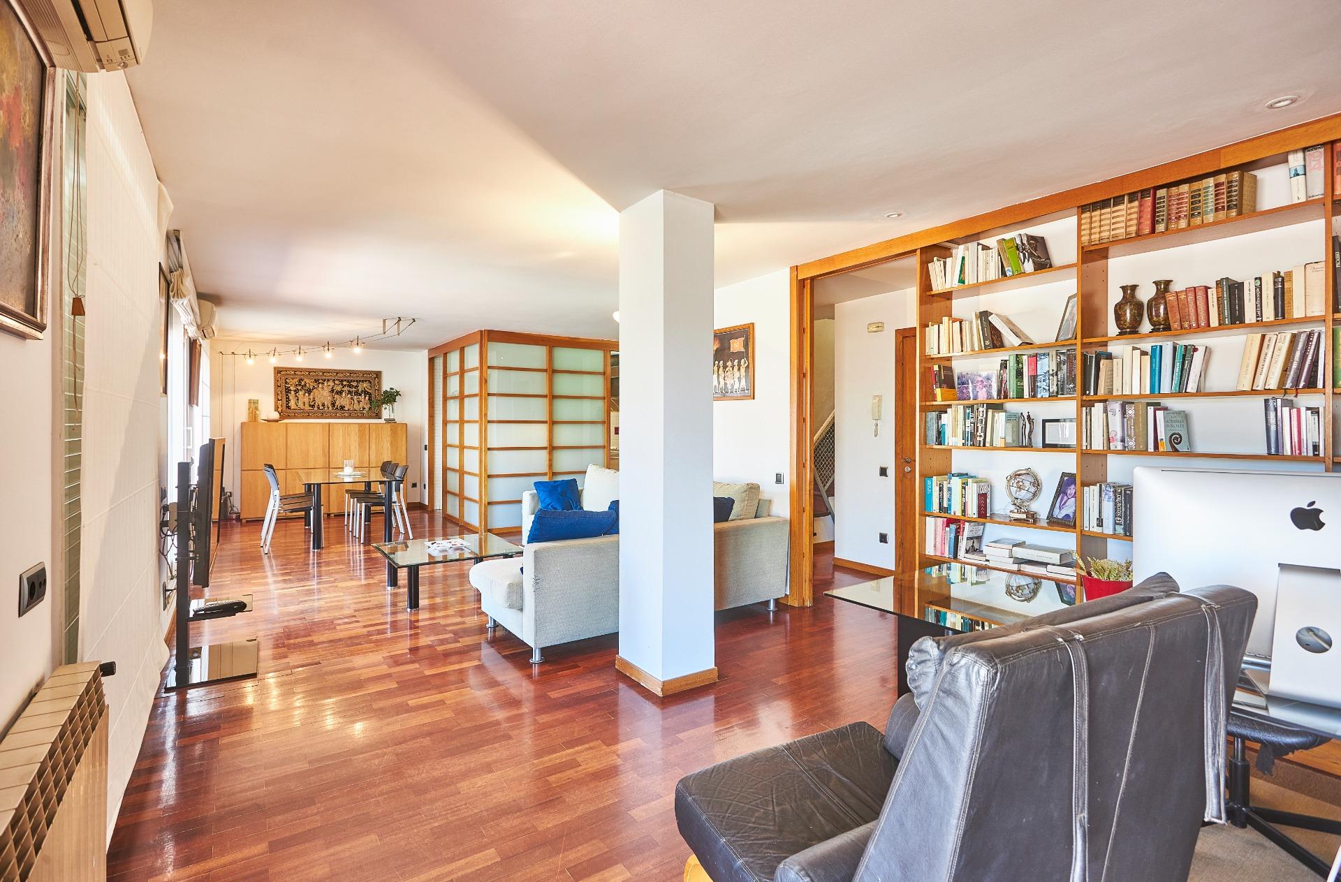 En venda Pis amb 147.00m2, a Barcelona, zona Vallcarca i els Penitents