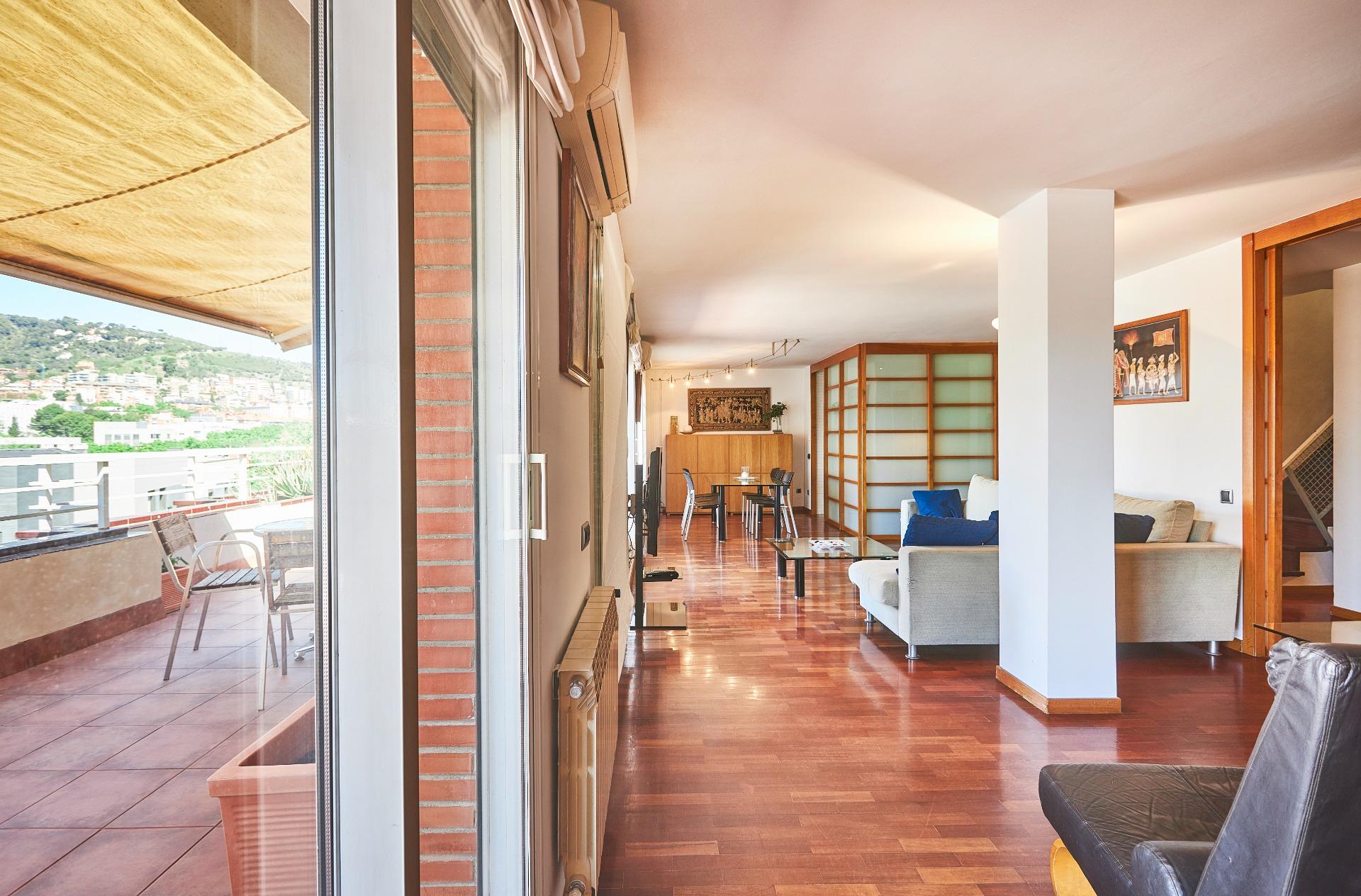 En venda Pis amb 147.00m2, a Barcelona, zona Vallcarca i els Penitents