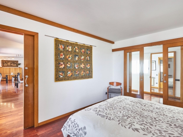 En venda Pis amb 147.00m2, a Barcelona, zona Vallcarca i els Penitents