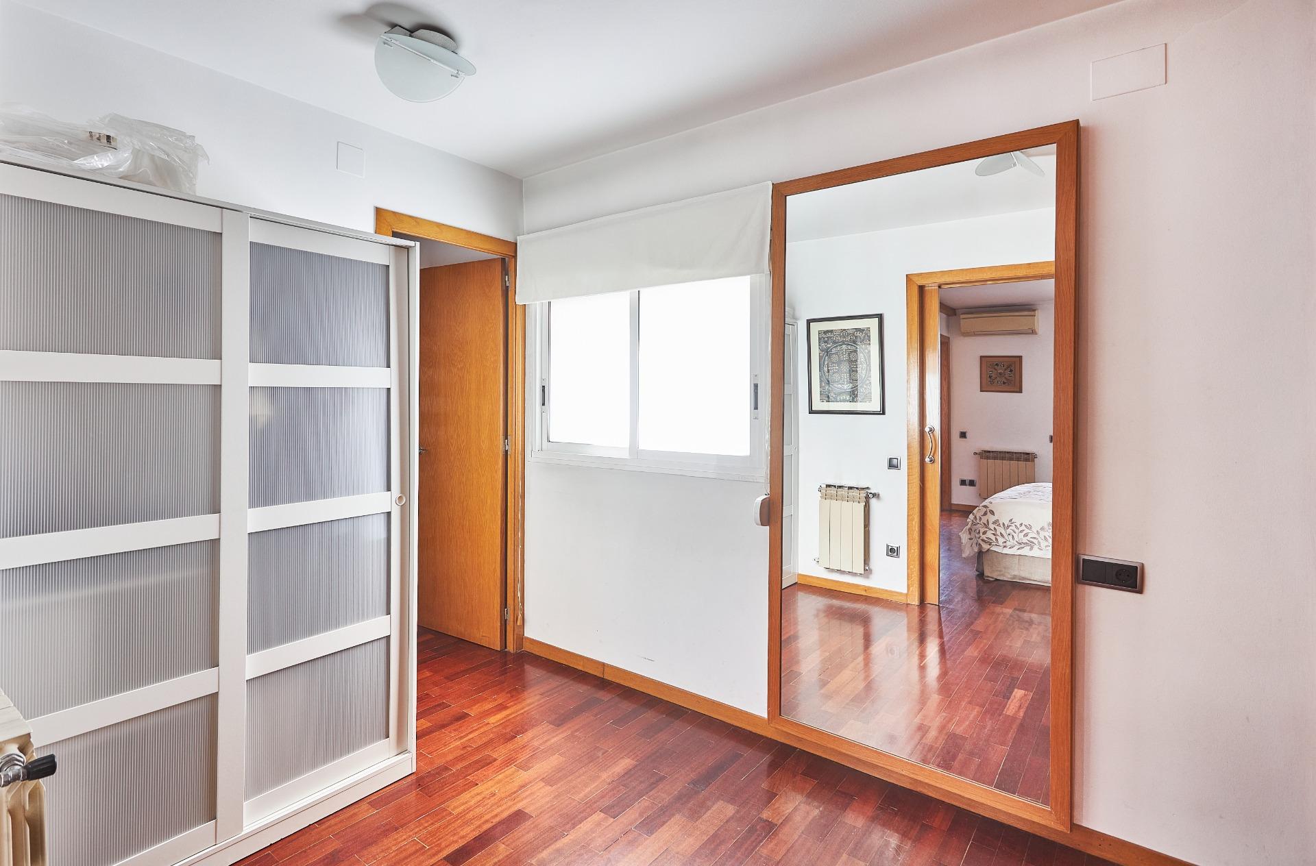 En venda Pis amb 147.00m2, a Barcelona, zona Vallcarca i els Penitents
