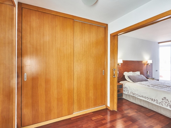En venda Pis amb 147.00m2, a Barcelona, zona Vallcarca i els Penitents