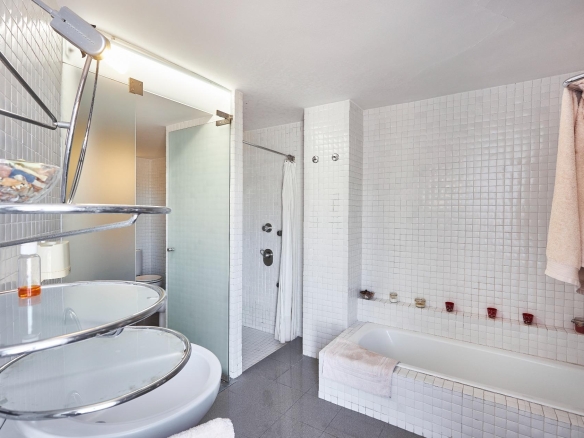 En venda Pis amb 147.00m2, a Barcelona, zona Vallcarca i els Penitents