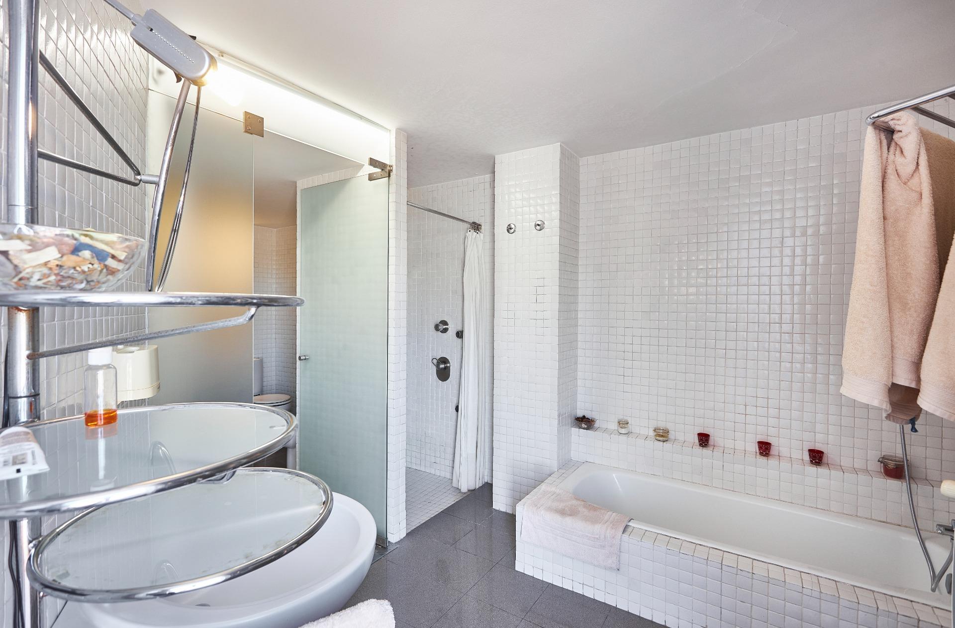 En venda Pis amb 147.00m2, a Barcelona, zona Vallcarca i els Penitents