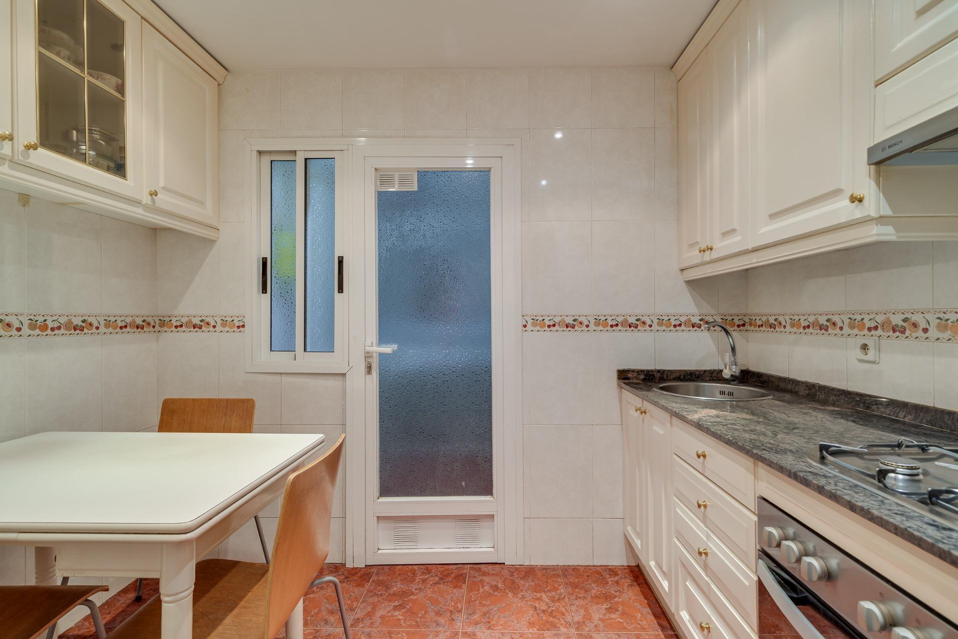 En venda Pis amb 111.00m2, a Barcelona, zona El Putxet i el Farró