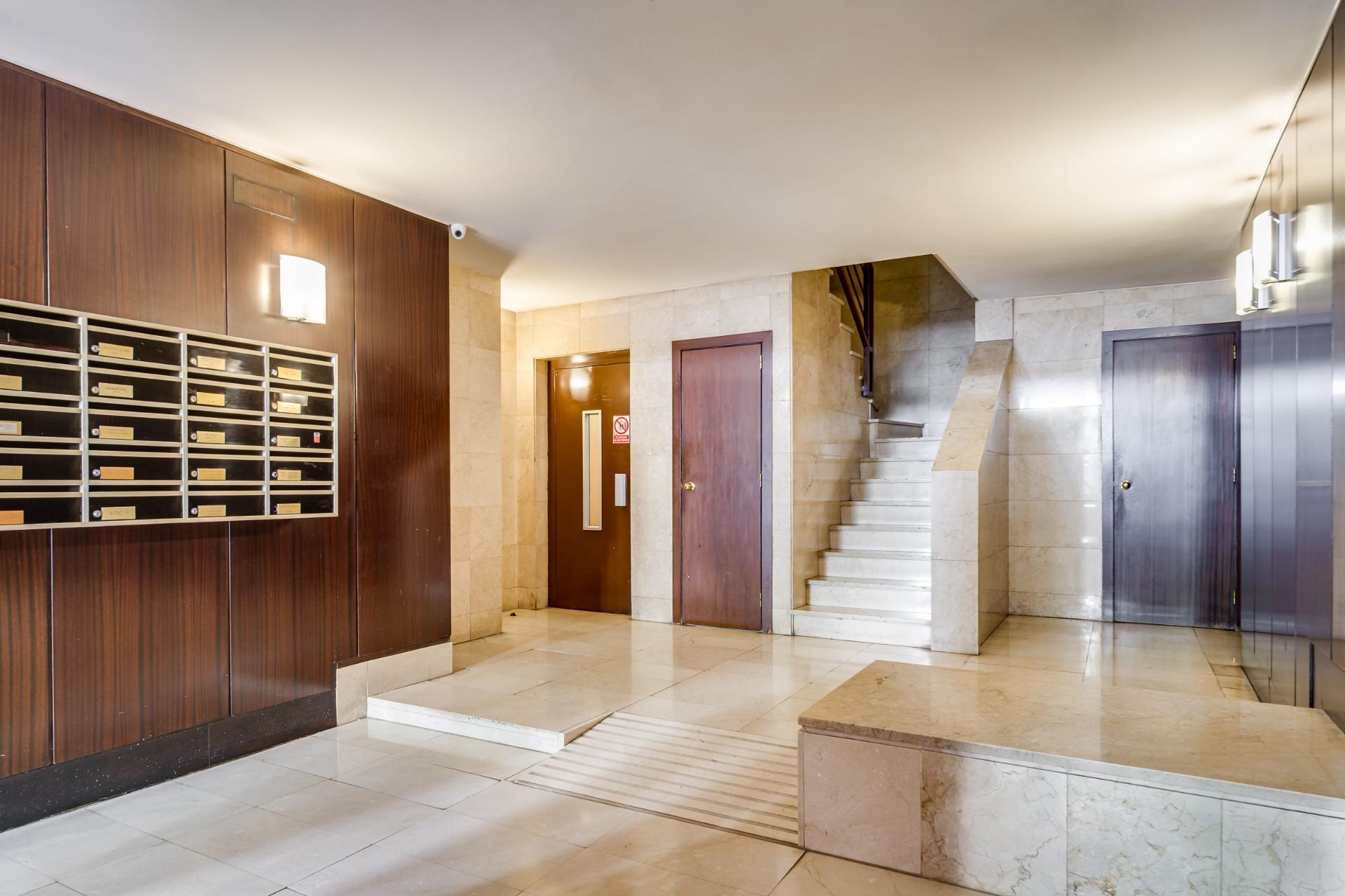 En venda Pis amb 111.00m2, a Barcelona, zona El Putxet i el Farró
