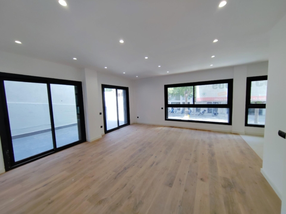 For sale Flat with 104.00m2, in Barcelona