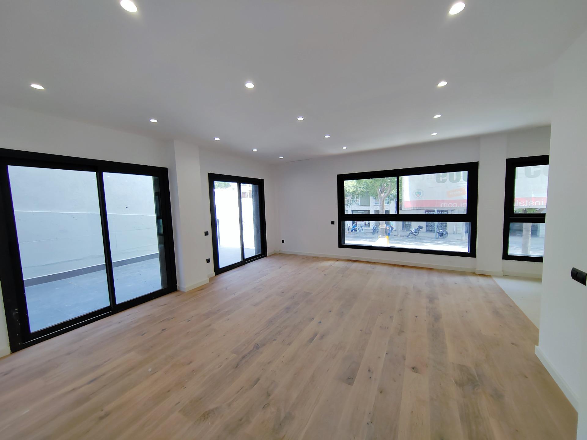 For sale Flat with 104.00m2, in Barcelona