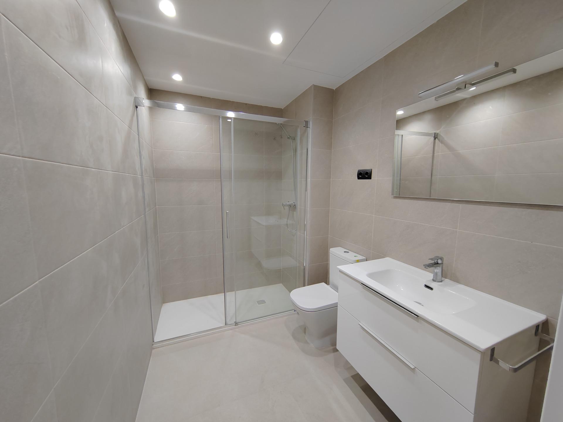For sale Flat with 104.00m2, in Barcelona