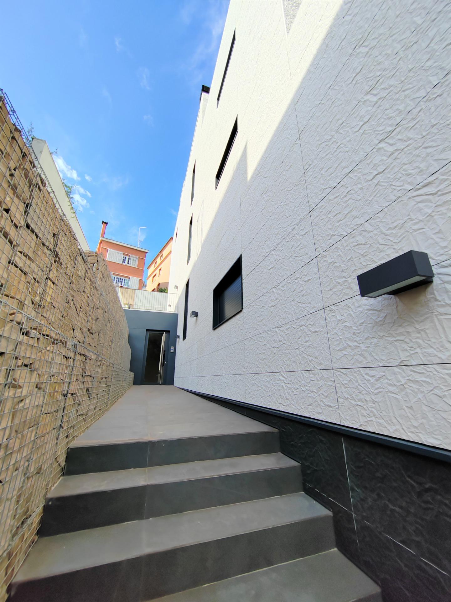 For sale Flat with 104.00m2, in Barcelona