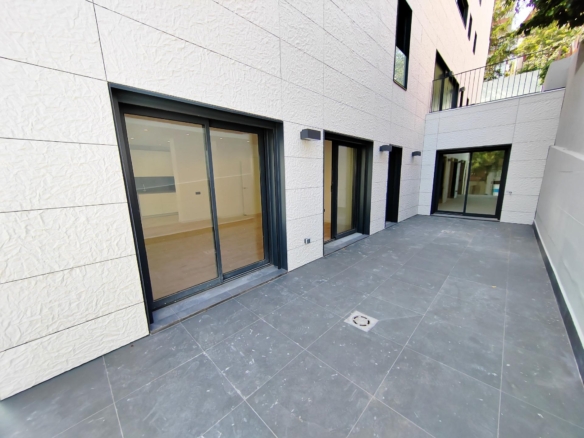 Piso con piscina privada de 171 m² (52 m² de superficie exterior y 119m² construidos). foto 4