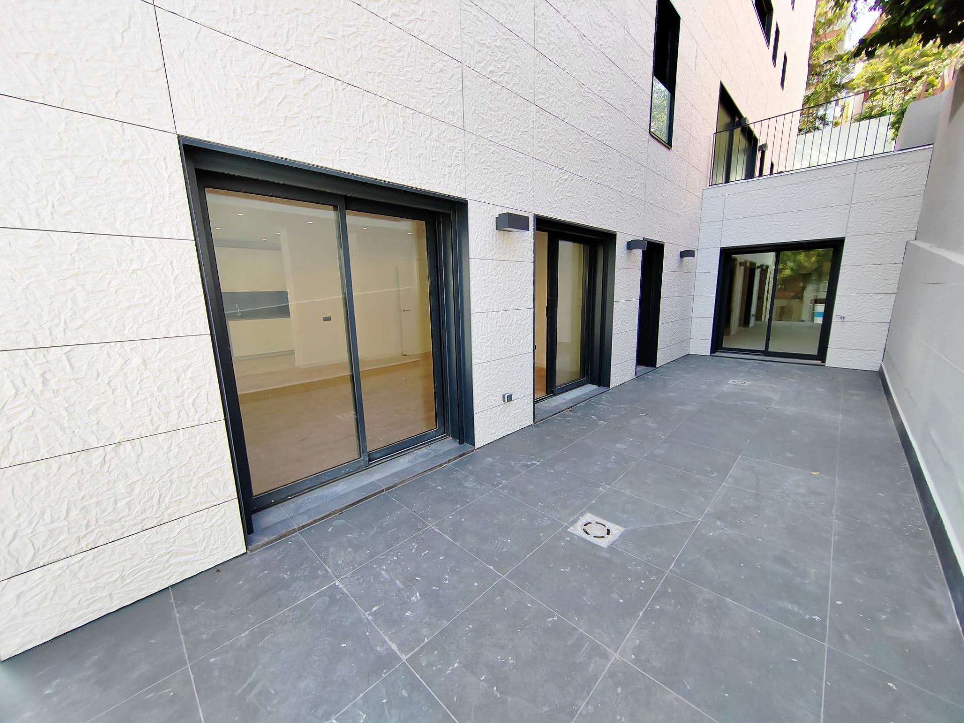 Piso con piscina privada de 171 m² (52 m² de superficie exterior y 119m² construidos). foto 4