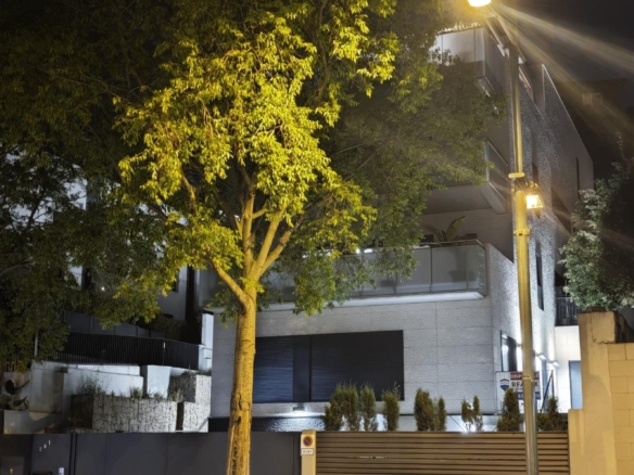 Piso con piscina privada de 171 m² (52 m² de superficie exterior y 119m² construidos). foto 5