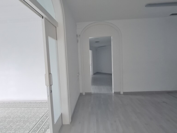 For rent Office with 260.00m2 in EIXAMPLE DRETA, Barcelona