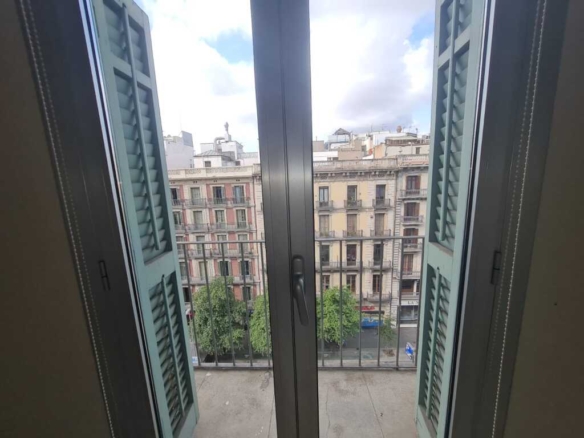 For rent Office with 73.00m2 in , Barcelona
