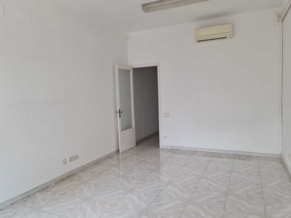 For rent Office with 73.00m2 in , Barcelona