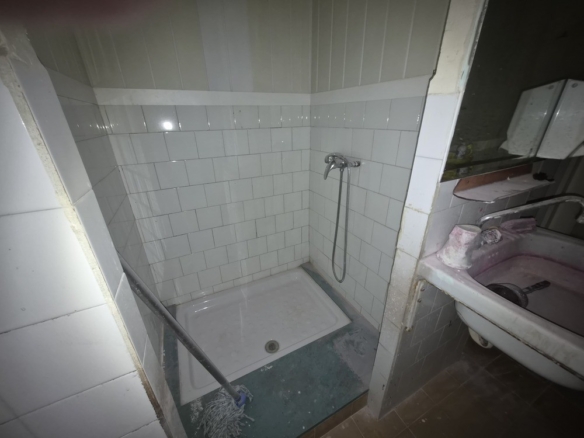 For sale Commercial premises with 515.00m2 in SAGRERA, Barcelona