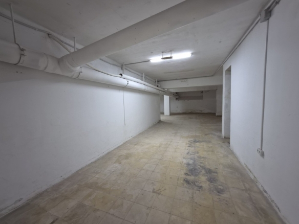 For sale Commercial premises with 515.00m2 in SAGRERA, Barcelona