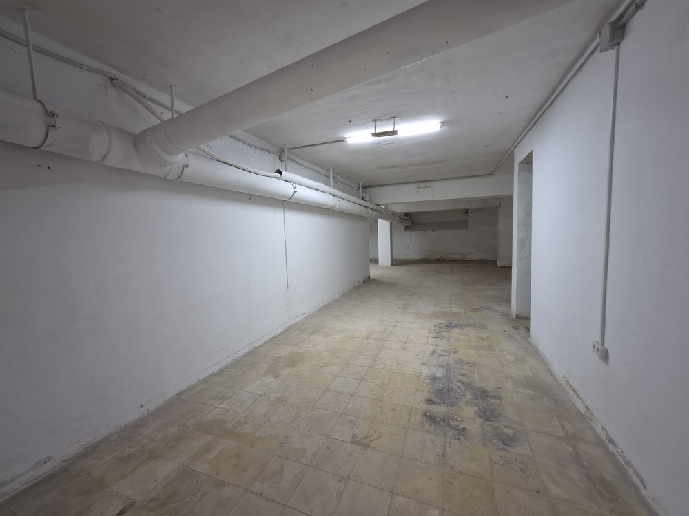 For sale Commercial premises with 515.00m2 in SAGRERA, Barcelona